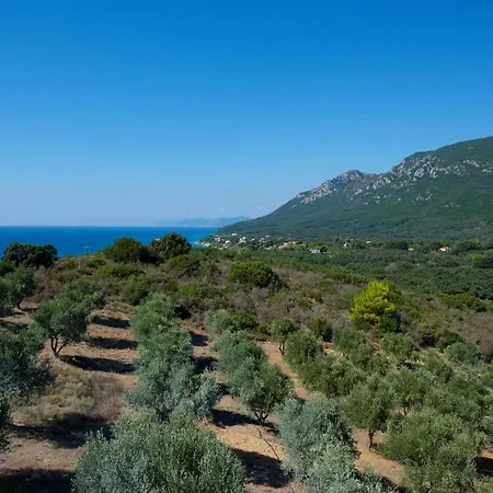 Sleeps 8 With Pool And Air Con Villa Halikounas